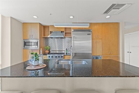 Copropriété à vendre à Tampa, Floride: 2 chambres, 126.9 m2 № 2199111 - photo 11