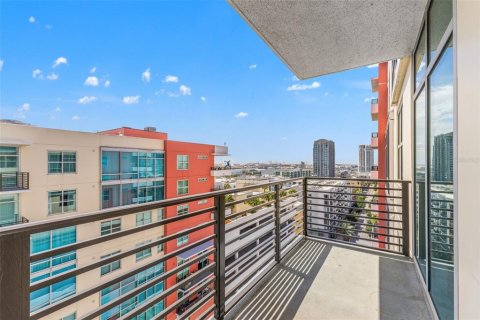 Copropriété à vendre à Tampa, Floride: 2 chambres, 126.9 m2 № 2199111 - photo 18
