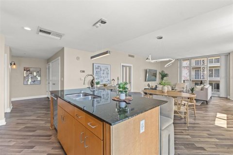 Copropriété à vendre à Tampa, Floride: 2 chambres, 126.9 m2 № 2199111 - photo 15