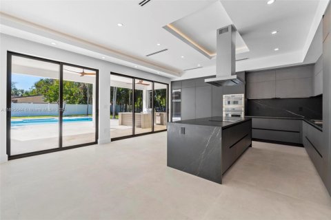 Casa en venta en Pinecrest, Florida, 5 dormitorios № 1448688 - foto 23