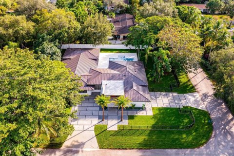 Casa en venta en Pinecrest, Florida, 5 dormitorios № 1448688 - foto 15