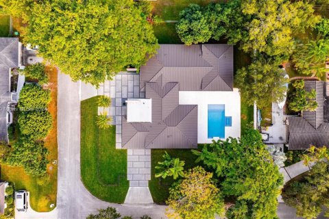 Casa en venta en Pinecrest, Florida, 5 dormitorios № 1448688 - foto 10