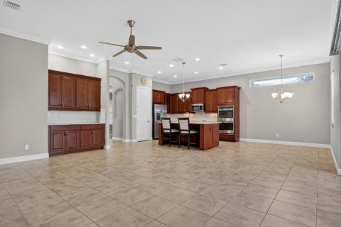 House in St. Lucie, Florida 3 bedrooms, 223.52 sq.m. № 2083969 - photo 8