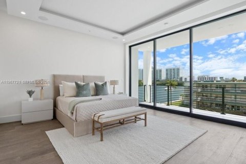 Adosado en venta en North Miami Beach, Florida, 4 dormitorios, 326.64 m2 № 2029400 - foto 20