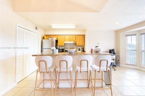 Condo in Coral Springs, Florida, 1 bedroom  № 1983700 - photo 8