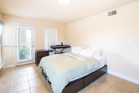 Condo in Coral Springs, Florida, 1 bedroom  № 1983700 - photo 20