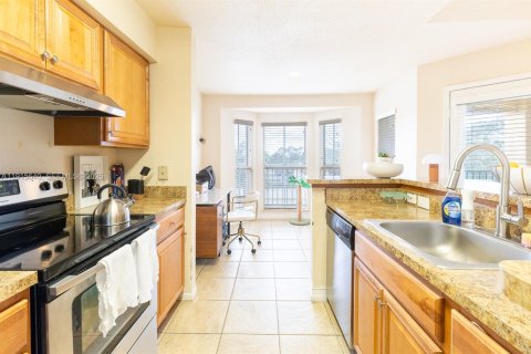 Condo in Coral Springs, Florida, 1 bedroom  № 1983700 - photo 12
