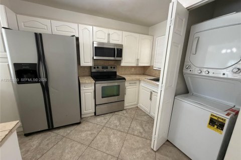 Condo à Coral Springs, Floride, 3 chambres  № 2289260