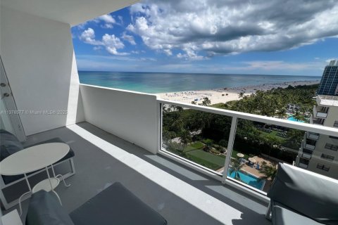 Condo in Miami Beach, Florida, 1 bedroom  № 1963061 - photo 3