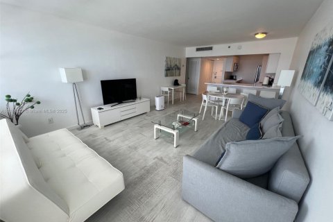 Condo in Miami Beach, Florida, 1 bedroom  № 1963061 - photo 14