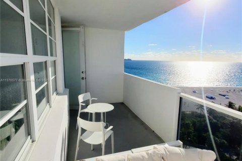 Condo in Miami Beach, Florida, 1 bedroom  № 1963061 - photo 5