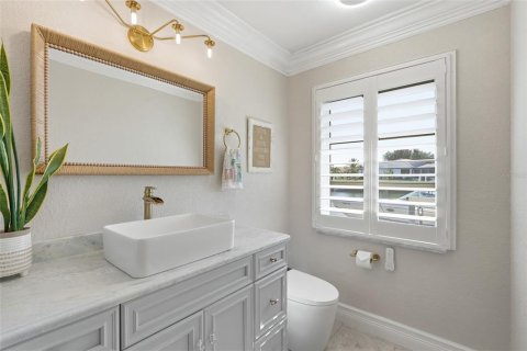 Villa ou maison à vendre à Punta Gorda, Floride: 4 chambres, 298.12 m2 № 2302345 - photo 26