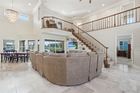 Villa ou maison à vendre à Punta Gorda, Floride: 4 chambres, 298.12 m2 № 2302345 - photo 7