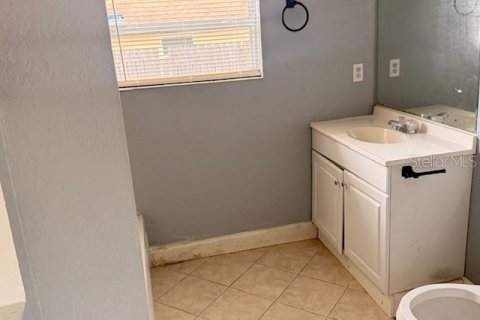House in Clermont, Florida 2 bedrooms, 74.88 sq.m. № 1853106 - photo 13