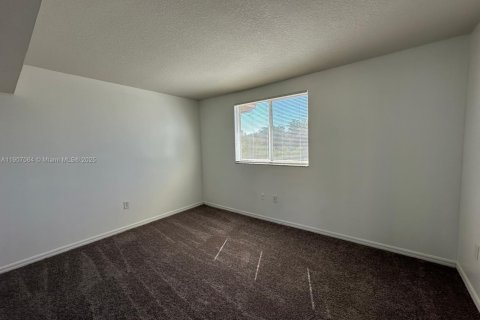 Condo in Miami Gardens, Florida, 3 bedrooms № 1965812 - photo 7
