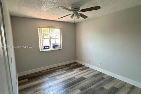 Adosado en alquiler en Doral, Florida, 3 dormitorios, 145.95 m2 № 1892546 - foto 10