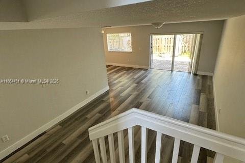 Adosado en alquiler en Doral, Florida, 3 dormitorios, 145.95 m2 № 1892546 - foto 2