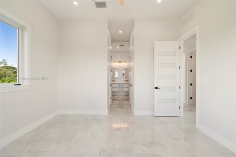 Купить виллу или дом в Ки-Ларго, Флорида 4 спальни, № 1979614 - фото 26