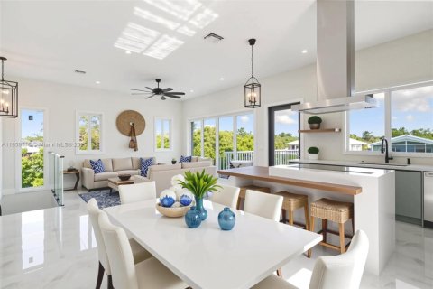 Купить виллу или дом в Ки-Ларго, Флорида 4 спальни, № 1979614 - фото 4
