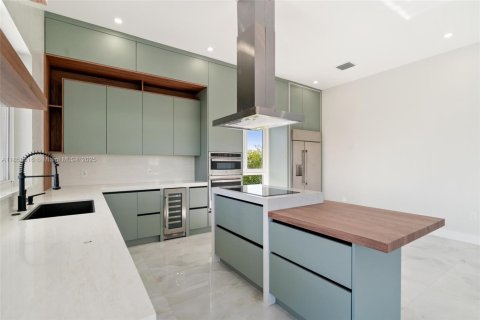 Купить виллу или дом в Ки-Ларго, Флорида 4 спальни, № 1979614 - фото 11