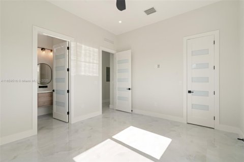 Купить виллу или дом в Ки-Ларго, Флорида 4 спальни, № 1979614 - фото 24