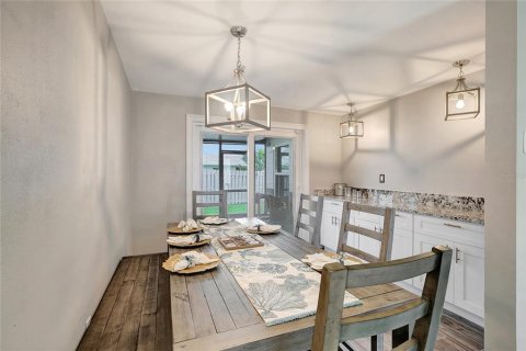 Casa en alquiler en Redington Shores, Florida, 3 dormitorios, 150.87 m2 № 2098200 - foto 13