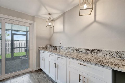 Casa en alquiler en Redington Shores, Florida, 3 dormitorios, 150.87 m2 № 2098200 - foto 14
