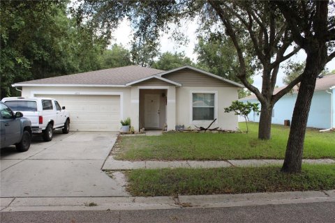 House in Odessa, Florida 3 bedrooms, 181.16 sq.m. № 2283297
