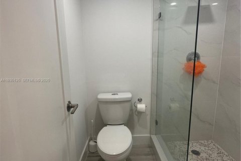 Купить кондоминиум в Холливуд, Флорида 2 спальни, 123.84м2, № 1988663 - фото 19