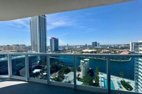 Купить кондоминиум в Холливуд, Флорида 2 спальни, 123.84м2, № 1988663 - фото 24