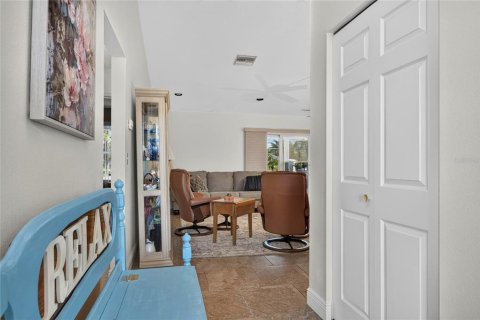 Villa ou maison à vendre à Indian lake estates, Floride: 3 chambres, 140.93 m2 № 2398960 - photo 10