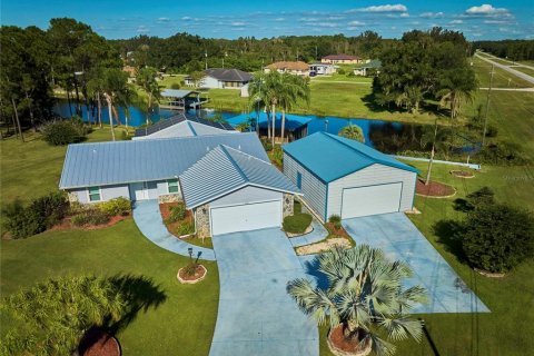 Villa ou maison à Indian lake estates, Floride 3 chambres, 140.93 m2 № 2398960