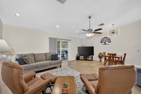Villa ou maison à vendre à Indian lake estates, Floride: 3 chambres, 140.93 m2 № 2398960 - photo 5