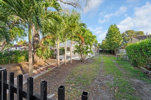 Villa ou maison à vendre à Miami, Floride: 2 chambres, 69.68 m2 № 1963496 - photo 6