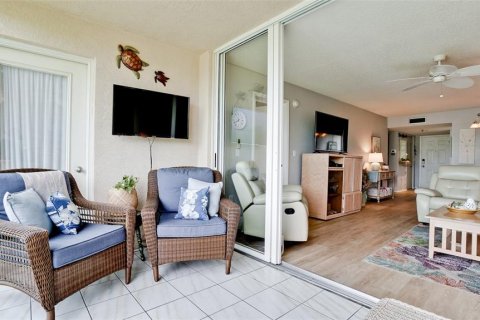 Condo in Bradenton, Florida, 2 bedrooms № 2102984 - photo 8