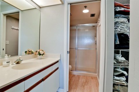 Condo in Bradenton, Florida, 2 bedrooms № 2102984 - photo 21
