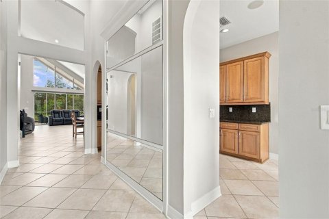 House in Spring Hill, Florida 3 bedrooms, 219.25 sq.m. № 2423921 - photo 8