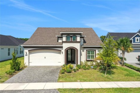 House in Port Orange, Florida 4 bedrooms, 246.28 sq.m. № 1722199 - photo 1