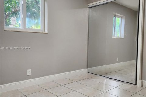 Villa ou maison à vendre à Sunrise, Floride: 4 chambres, 121.89 m2 № 2422001 - photo 21