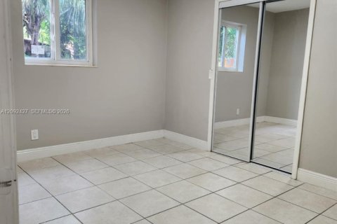 Villa ou maison à vendre à Sunrise, Floride: 4 chambres, 121.89 m2 № 2422001 - photo 6
