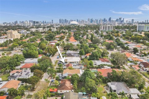 Villa ou maison à Miami, Floride 2 chambres, 103.21 m2 № 2004990