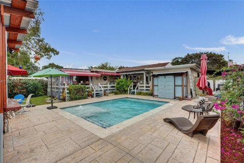 Villa ou maison à vendre à Miami, Floride: 2 chambres, 103.21 m2 № 2004990 - photo 25