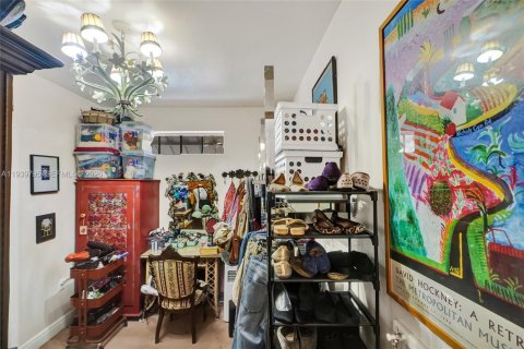 Villa ou maison à vendre à Miami, Floride: 2 chambres, 103.21 m2 № 2004990 - photo 11