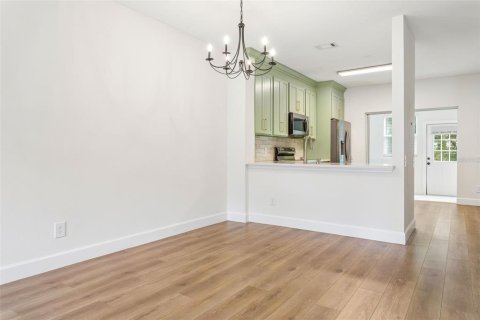 Купить таунхаус в Олдсмар, Флорида 5 комнат, 102.66м2, № 2324951 - фото 9