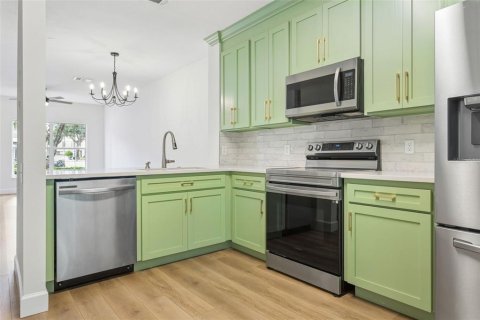 Купить таунхаус в Олдсмар, Флорида 5 комнат, 102.66м2, № 2324951 - фото 5