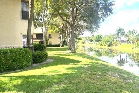Condo in Coconut Creek, Florida, 2 bedrooms  № 1823557 - photo 19