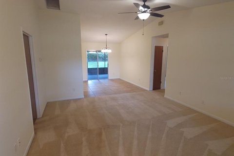 Casa en venta en Apopka, Florida, 3 dormitorios, 117.06 m2 № 1900678 - foto 4