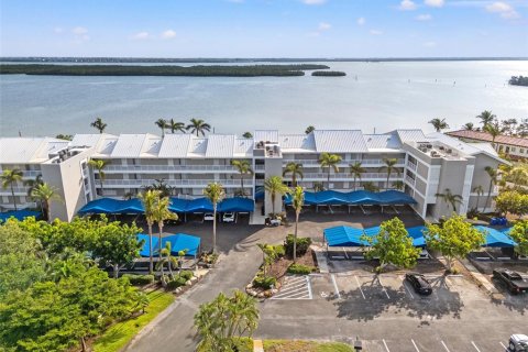 Condo in Longboat Key, Florida, 2 bedrooms  № 1780683 - photo 2