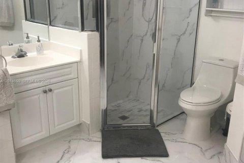 Casa en venta en Miami, Florida, 4 dormitorios, 161.84 m2 № 2171277 - foto 15