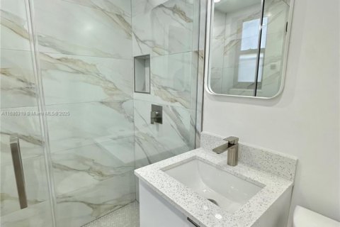 Apartamento en alquiler en South Miami, Florida, 1 dormitorio, 43.66 m2 № 1940421 - foto 14